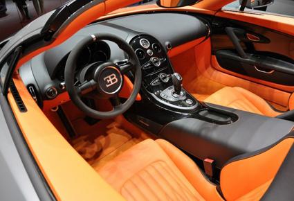 Bugatti تطلق Veyron Grand Sport Vitesse 